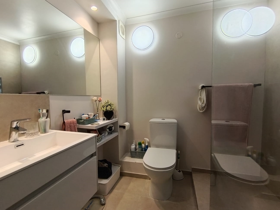 2 Bedroom Property for Sale in Rondebosch Western Cape